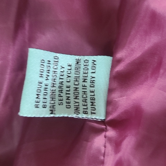 Sleeveless puffer vest Burgandy medium - Picture 8 of 8